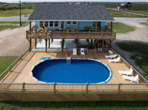 Crystal Beach Beachfront, Heated Pool, Sleeps 10